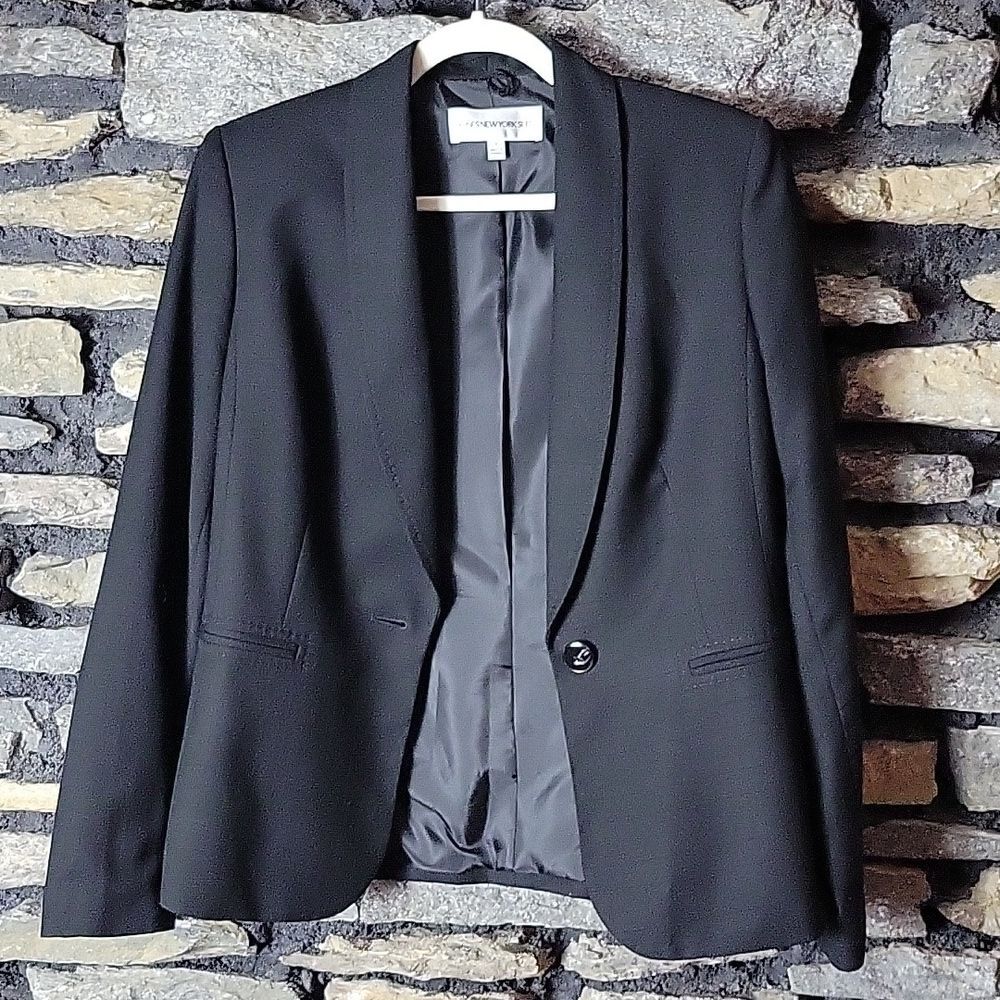 Women's Jones New York blazer suit jacket size 6 black
